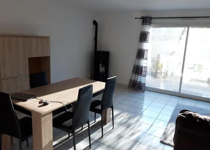 Villa Location A La Nuit,semaine Ou Mois *