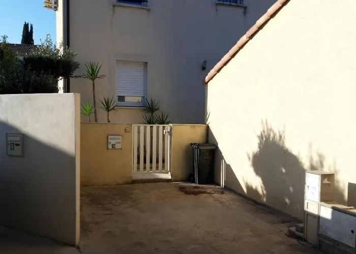 Location A La Nuit,semaine Ou Mois Villa Nezignan-l'Eveque